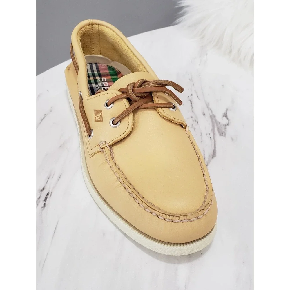 NEW NO BOX MENS SIZE 9.5 Sperry A/O 2-EYE WHISPER YELLOW slip on boat shoes